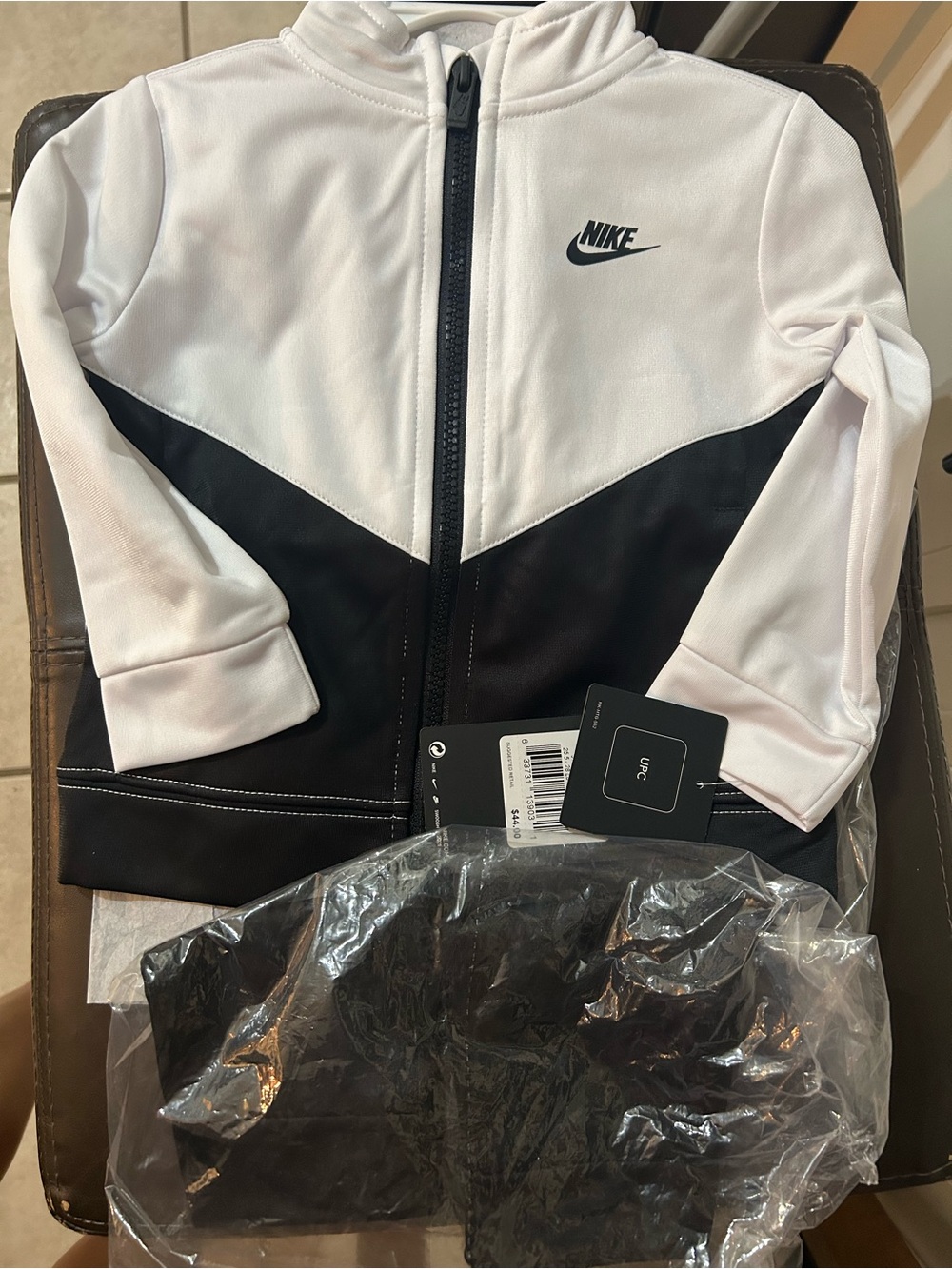 Nike White and Black Kids Zip Hoodie